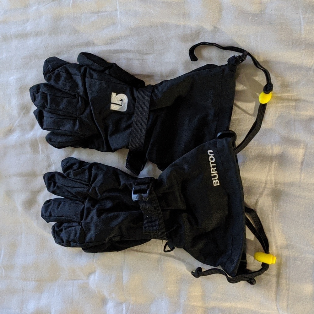 Burton Women's Snow Gloves size medium for ski, snowboard, or winter activities